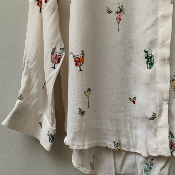 002 - Zara Cocktail Print Blouse - Picture 2 of 8